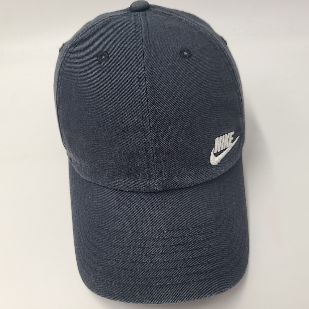 Nike Hat Strapback (Fits Small) Black White Heritage86 Swoosh Logo Dad Cap Men